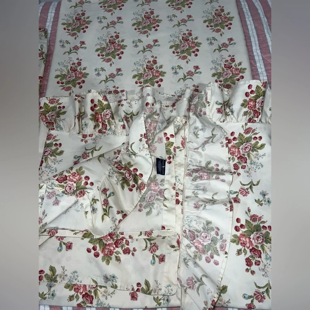 Ralph Lauren Emily Anne Ruffled Queen Sheet Set- 2 Pillowcases,1 Flat,1 Fitted